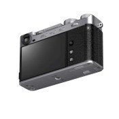 X-E5_backNANAMEunder_batteryClose_silver-1